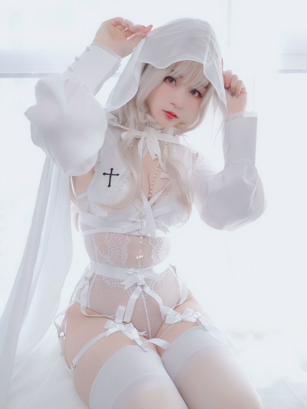 COSER Bạch Ngân 81: Thánh Nữ Thuần Bạch [Cosplay Thiếu Nữ] Tập ảnh [56P