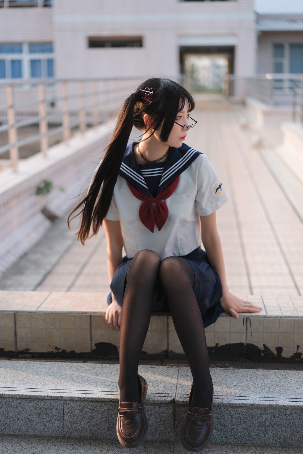 อู๋กงไป้กุ้ย 《JK เซจิฟุก》 [คอสเพลย์สาวสวย] หนังสือภาพ[43P