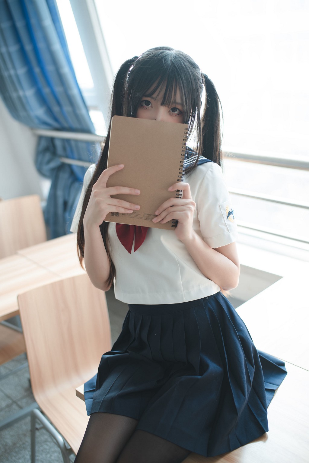 อู๋กงไป้กุ้ย 《JK เซจิฟุก》 [คอสเพลย์สาวสวย] หนังสือภาพ[43P