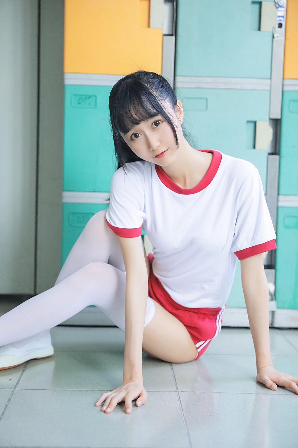Mu Mianmian "Going to PE Class" [Cosplay Benefits] Photobook [42P