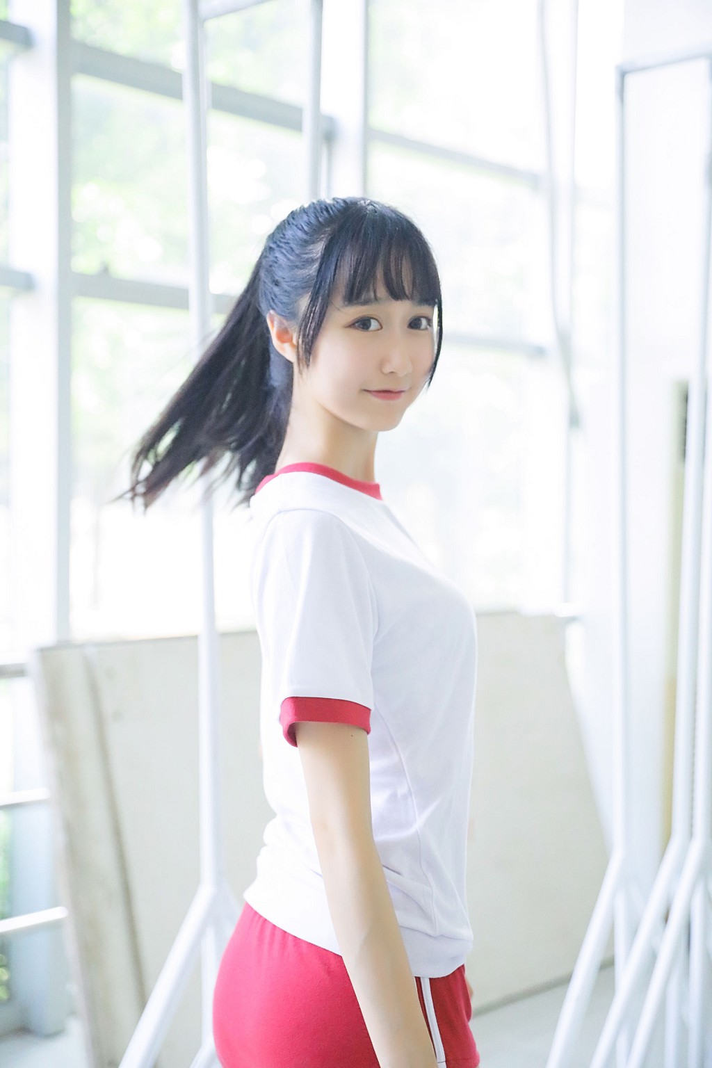 Mu Mianmian "Going to PE Class" [Cosplay Benefits] Photobook [42P