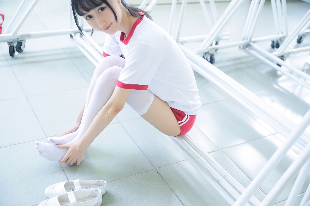 Mu Mianmian "Going to PE Class" [Cosplay Benefits] Photobook [42P