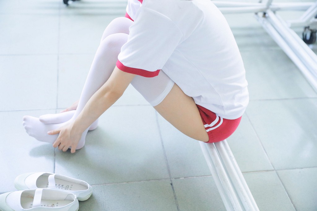 Mu Mianmian "Going to PE Class" [Cosplay Benefits] Photobook [42P
