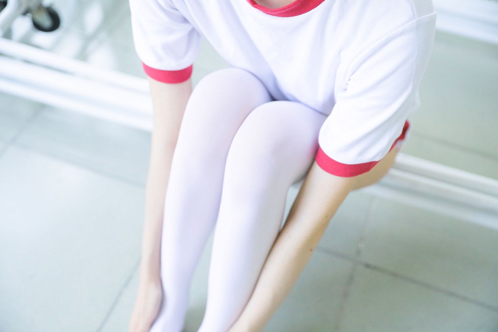 Mu Mianmian "Going to PE Class" [Cosplay Benefits] Photobook [42P