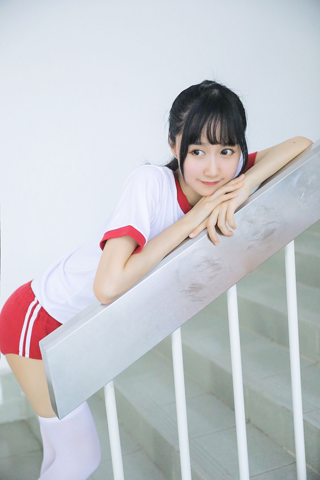 Mu Mianmian "Going to PE Class" [Cosplay Benefits] Photobook [42P