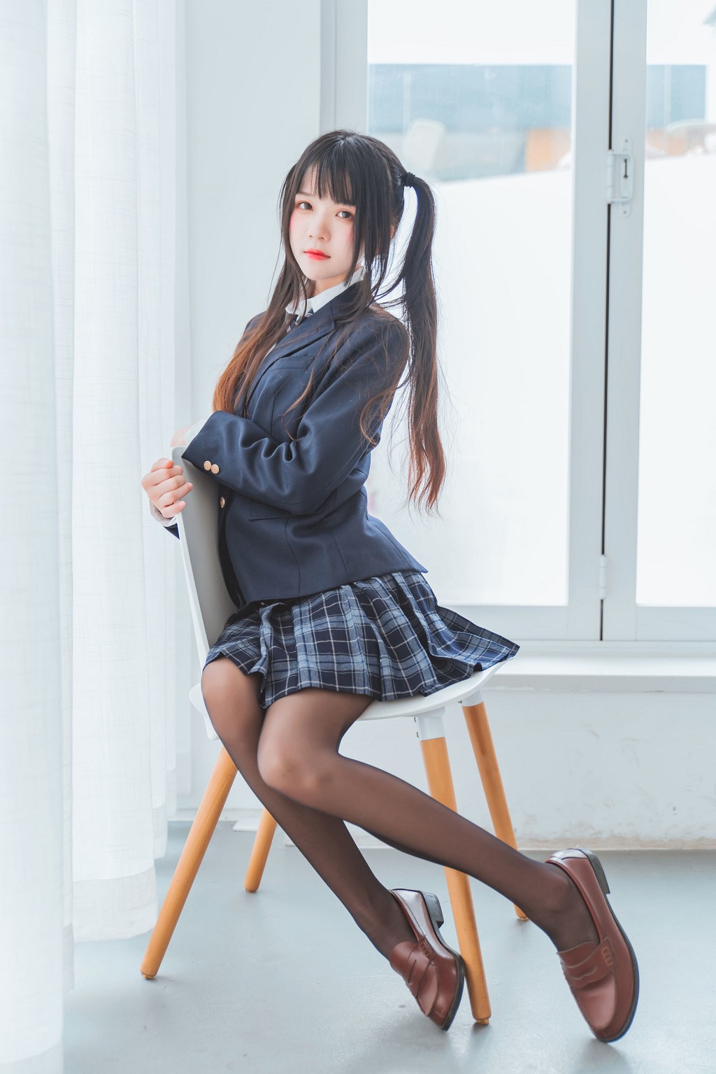 ซากุระโทเมียว《กงจี เจ่อฟู สือซิ่ว》 [Cosplay สาวสวย] หนังสือภาพ[45P