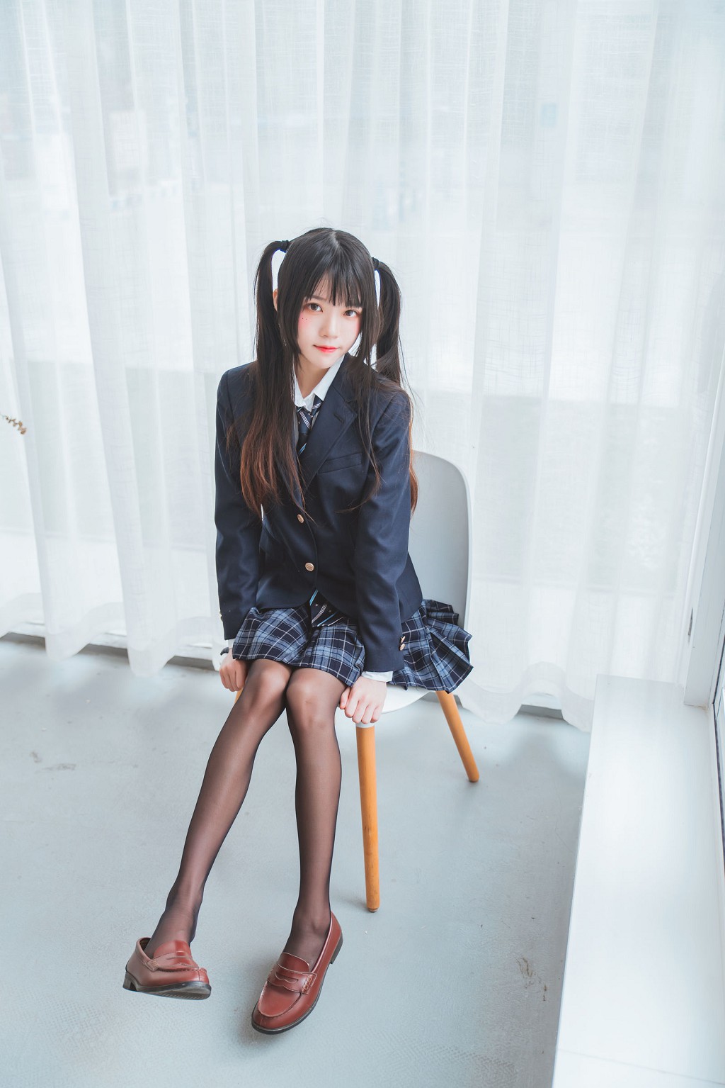 ซากุระโทเมียว《กงจี เจ่อฟู สือซิ่ว》 [Cosplay สาวสวย] หนังสือภาพ[45P