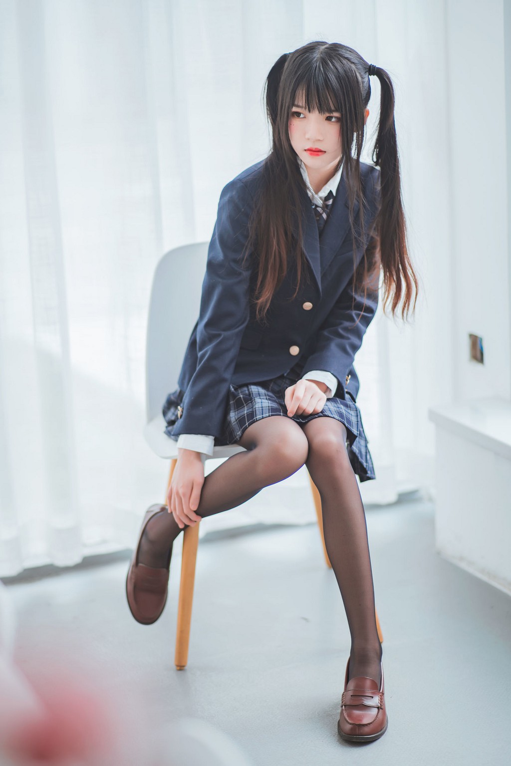 ซากุระโทเมียว《กงจี เจ่อฟู สือซิ่ว》 [Cosplay สาวสวย] หนังสือภาพ[45P