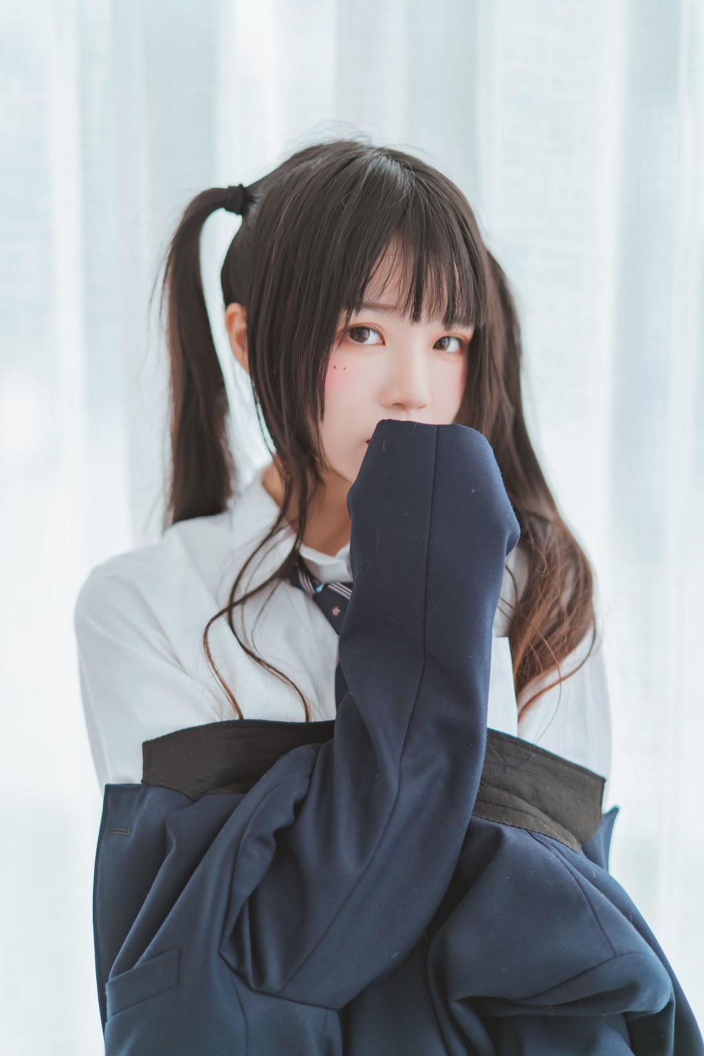 ซากุระโทเมียว《กงจี เจ่อฟู สือซิ่ว》 [Cosplay สาวสวย] หนังสือภาพ[45P