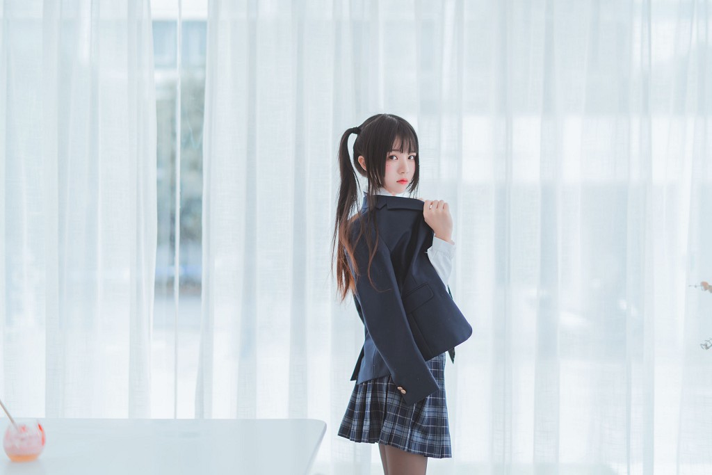 ซากุระโทเมียว《กงจี เจ่อฟู สือซิ่ว》 [Cosplay สาวสวย] หนังสือภาพ[45P