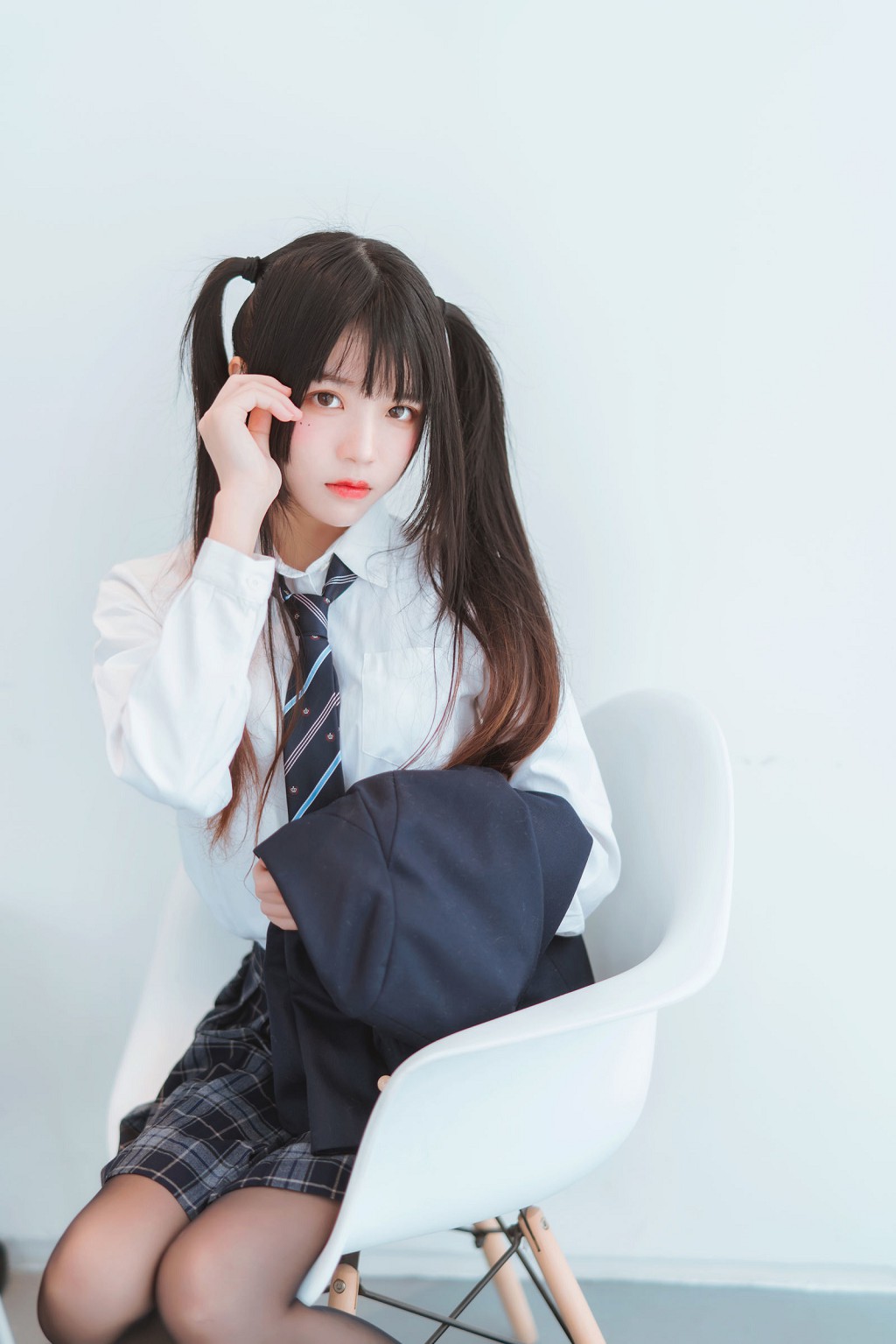 ซากุระโทเมียว《กงจี เจ่อฟู สือซิ่ว》 [Cosplay สาวสวย] หนังสือภาพ[45P