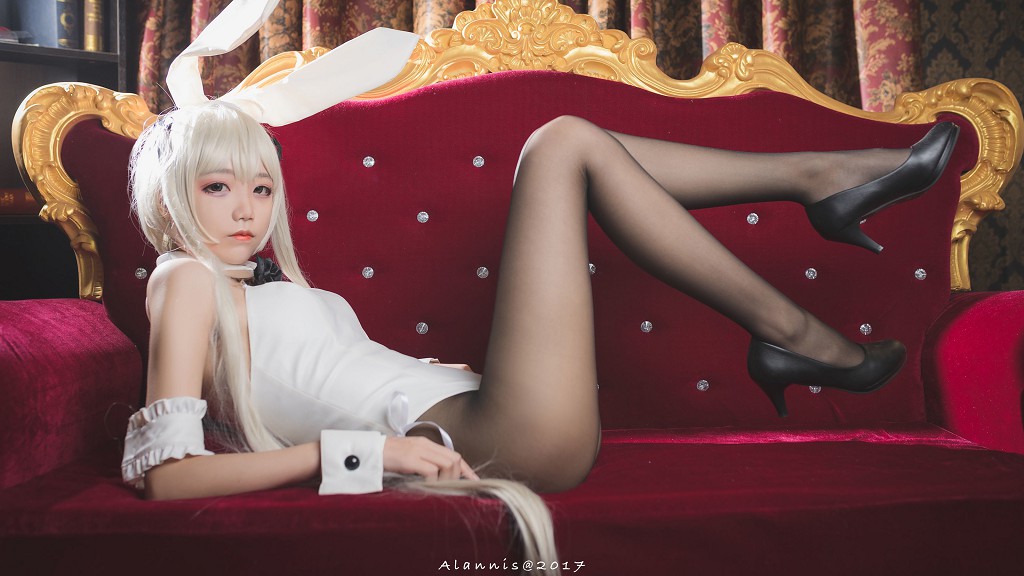 清纯少女五更百鬼《兔女郎+白丝美腿+不知火舞》 [Cosplay美女] 写真集[21P]