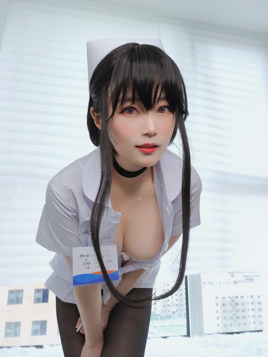 ไป่หยิ่น81《พยาบาลผมยาว》 [Cosplay สาวสวย] หนังสือภาพ[66P