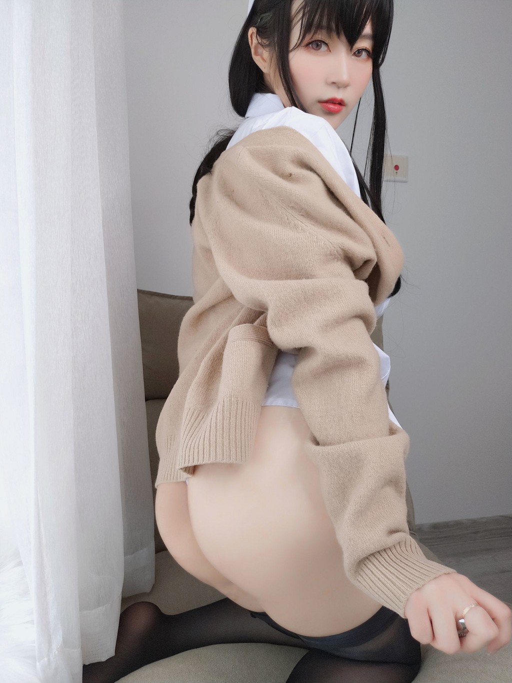 ハクギン81《長髪の小看護師》 [コスプレ美女] 写真集[66P