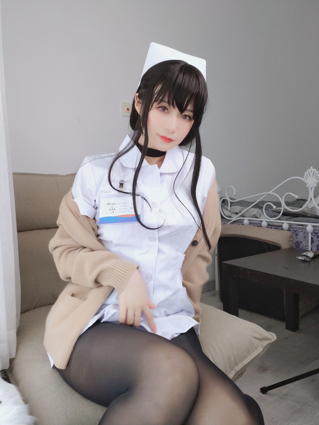 ハクギン81《長髪の小看護師》 [コスプレ美女] 写真集[66P