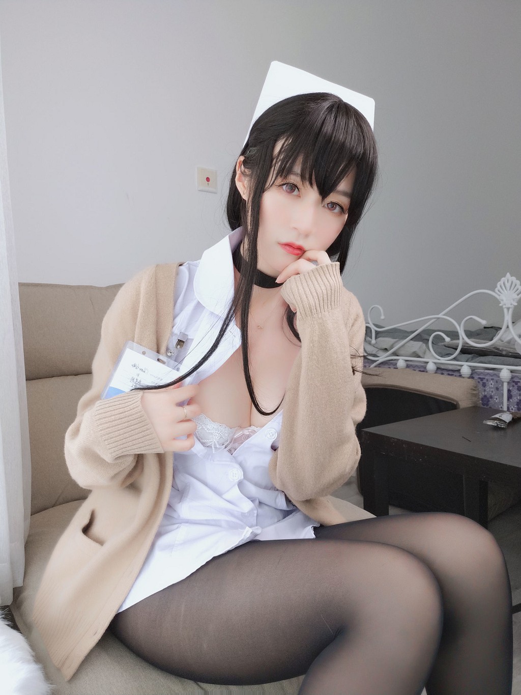 ハクギン81《長髪の小看護師》 [コスプレ美女] 写真集[66P
