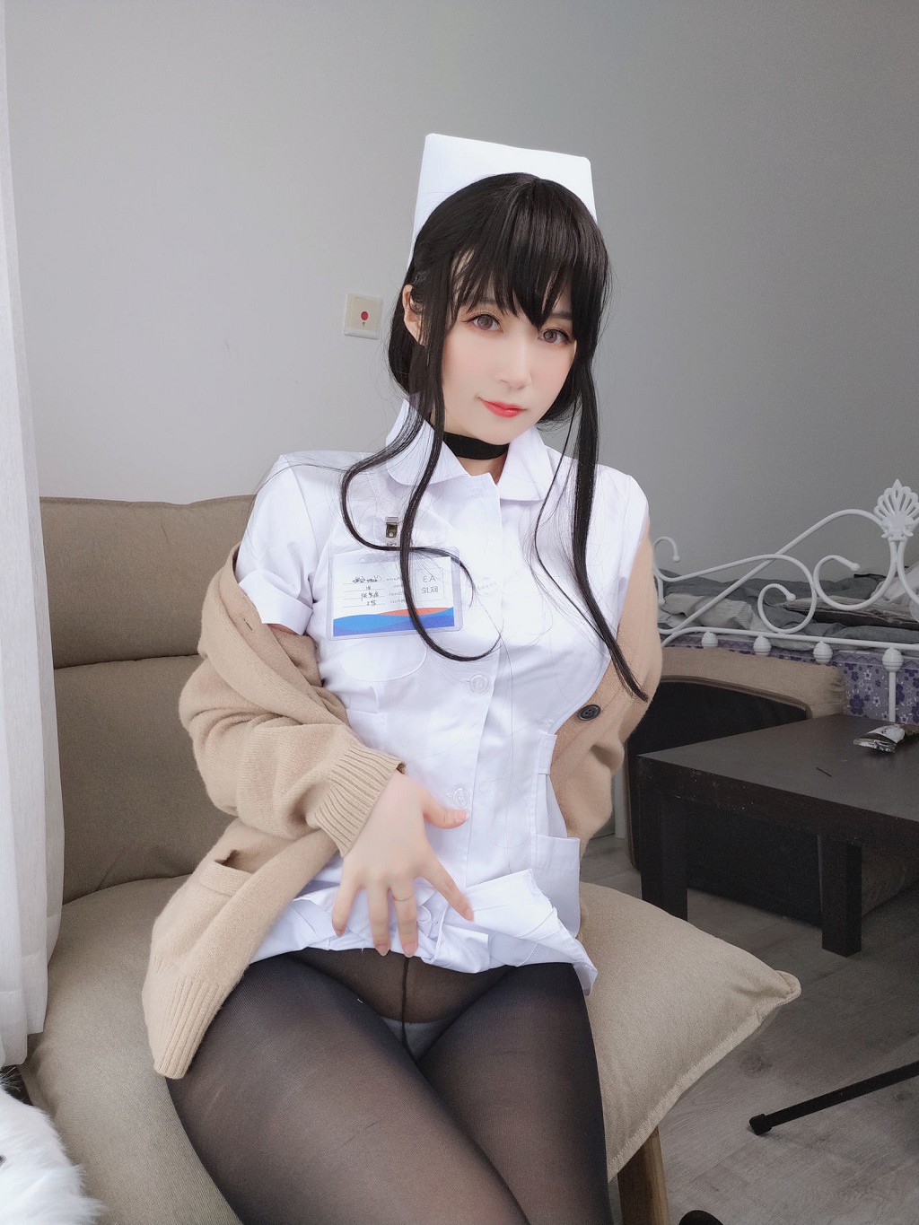 ハクギン81《長髪の小看護師》 [コスプレ美女] 写真集[66P
