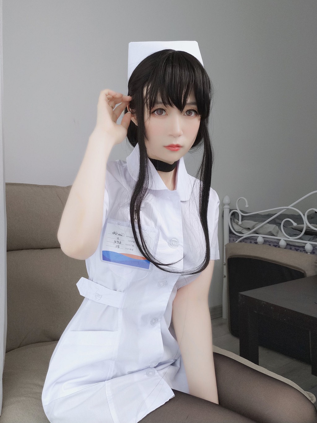 ハクギン81《長髪の小看護師》 [コスプレ美女] 写真集[66P