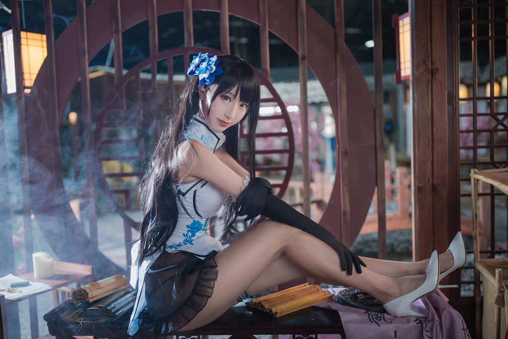 Cosplayer Hei Chuan 'Ping Er' [Cosplay Girl] Photobook [47P