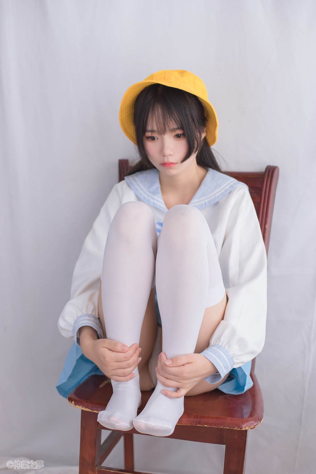 《黄帽学妹的白丝》 [轻兰映画] SPL.008 写真集[98P]