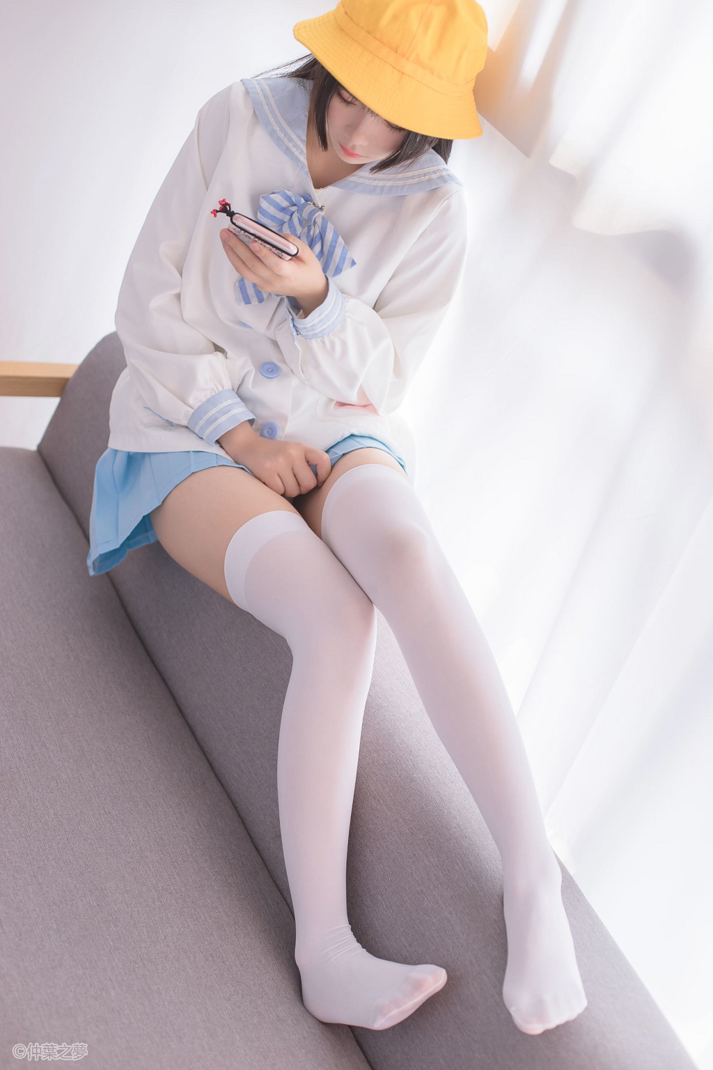 《노란 모자 여학생의 흰 실크》 [청란영화] SPL.008 사진집[98P