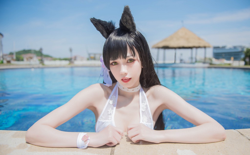 COSER你的负卿《爱宕泳装穹妹兔女郎》 [Cosplay福利] 写真集[36P]