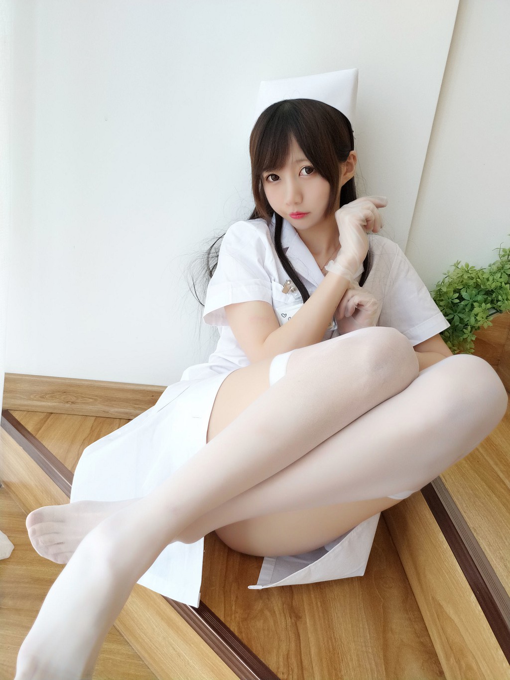นากิสะมะโวหฺมคุง 《ซีรีส์ถ่ายเอง: นางพยาบาลชุดขาว》 [สาวสวยคอสเพลย์] หนังสือภาพ[40P