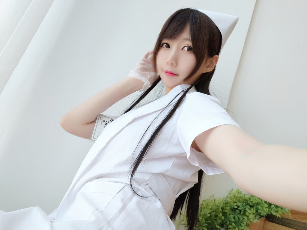นากิสะมะโวหฺมคุง 《ซีรีส์ถ่ายเอง: นางพยาบาลชุดขาว》 [สาวสวยคอสเพลย์] หนังสือภาพ[40P