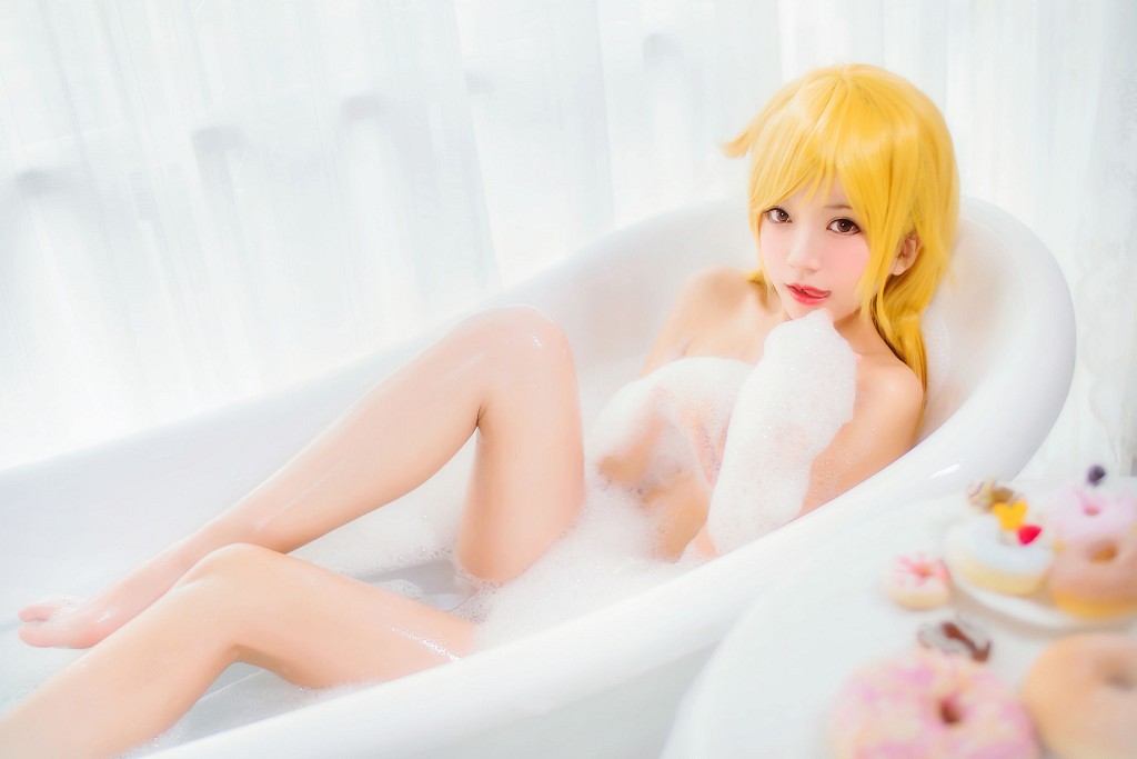 桜桃喵《小忍浴缸》 [萝莉COS] 写真集[50P]