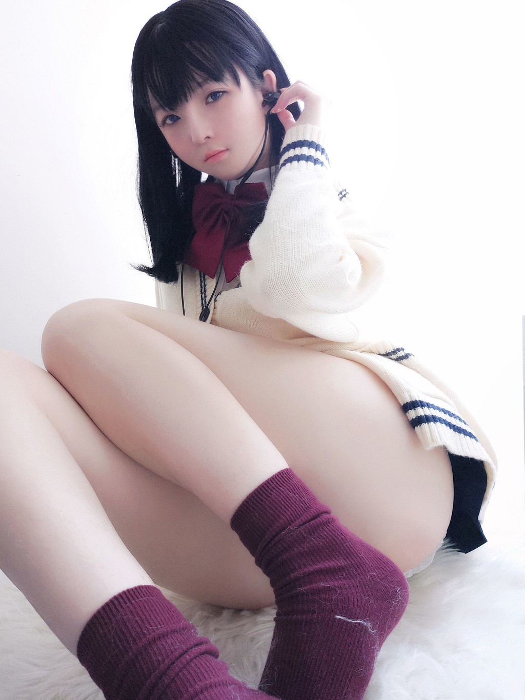 Yi Xiao Yang Ze's "Bao Duo Liu Hua" [Cosplay Beauty] Photobook [35P
