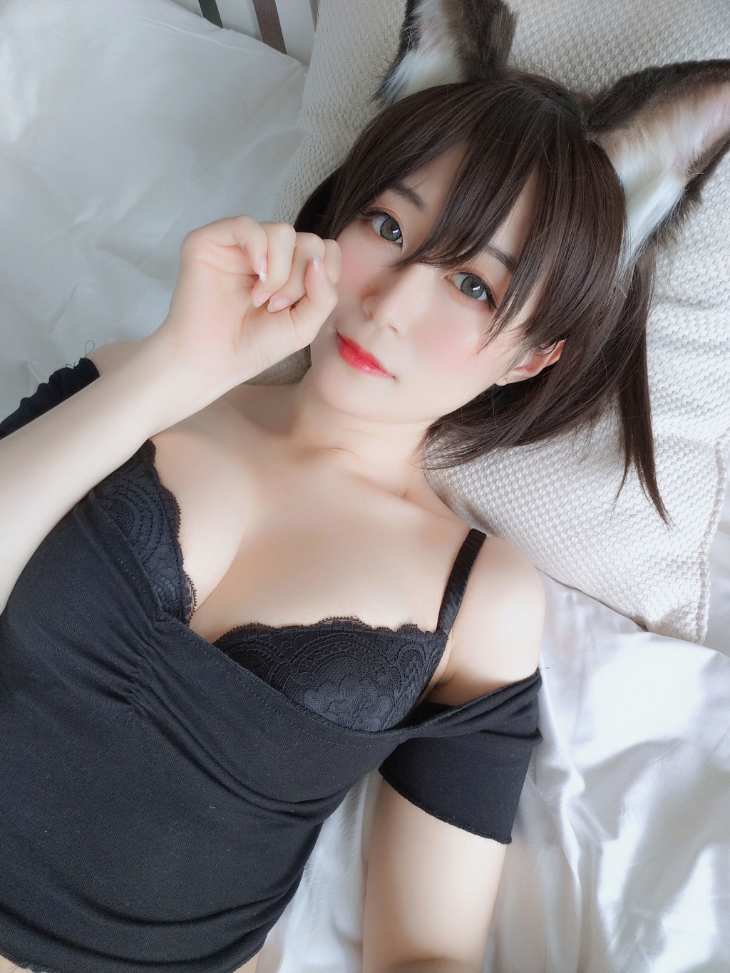 โคเซอร์ ไป่หยิน 81 《แมวราดดอล》 [คอสเพลย์ สาวน้อย] หนังสือภาพ [46P