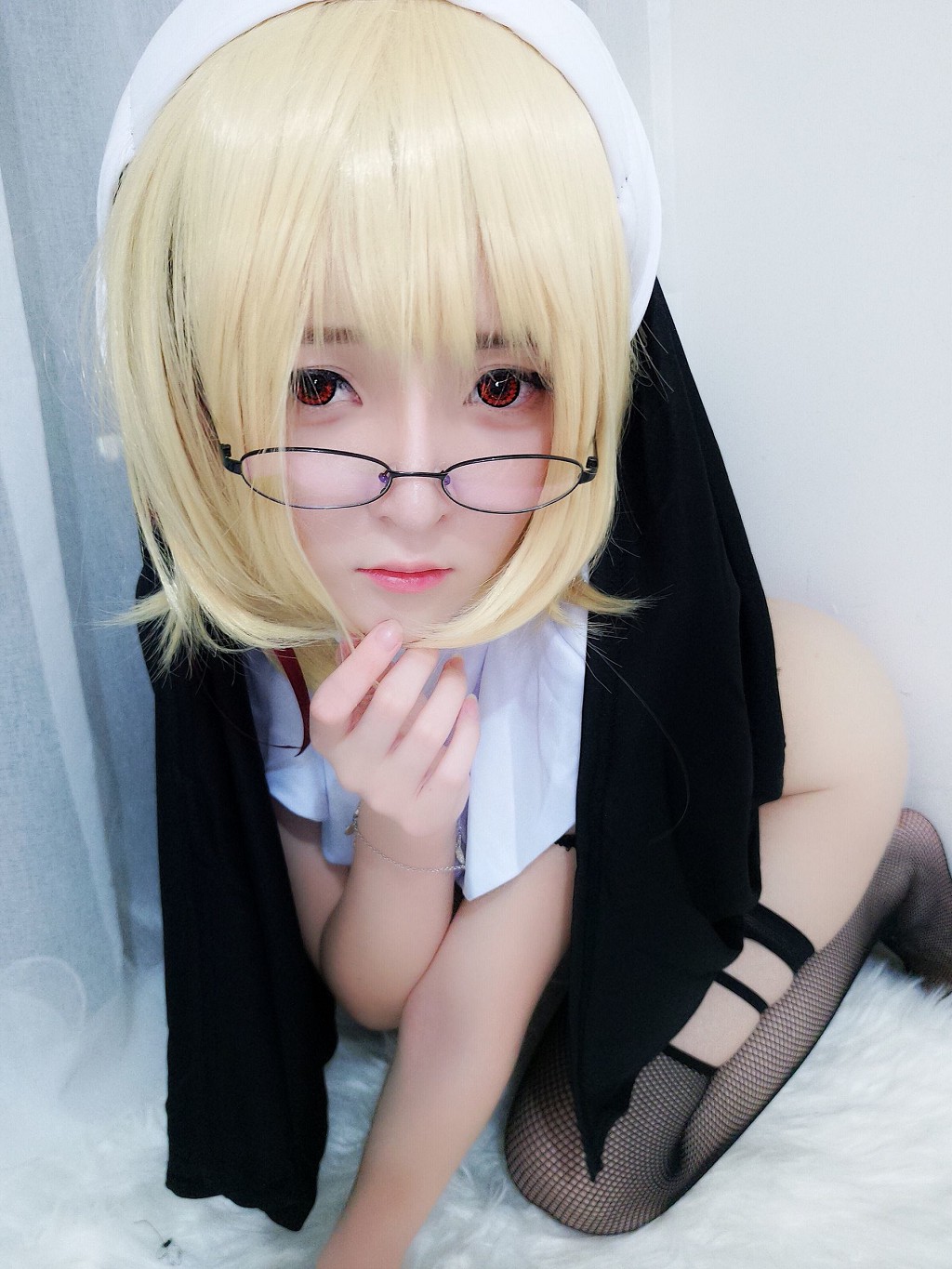 อ้ายเซี่ยวหยางเจ๋ 《นางชีพี่สาว (ดำ)》 [โคสเพลย์ สาวสวย] หนังสือภาพ[21P