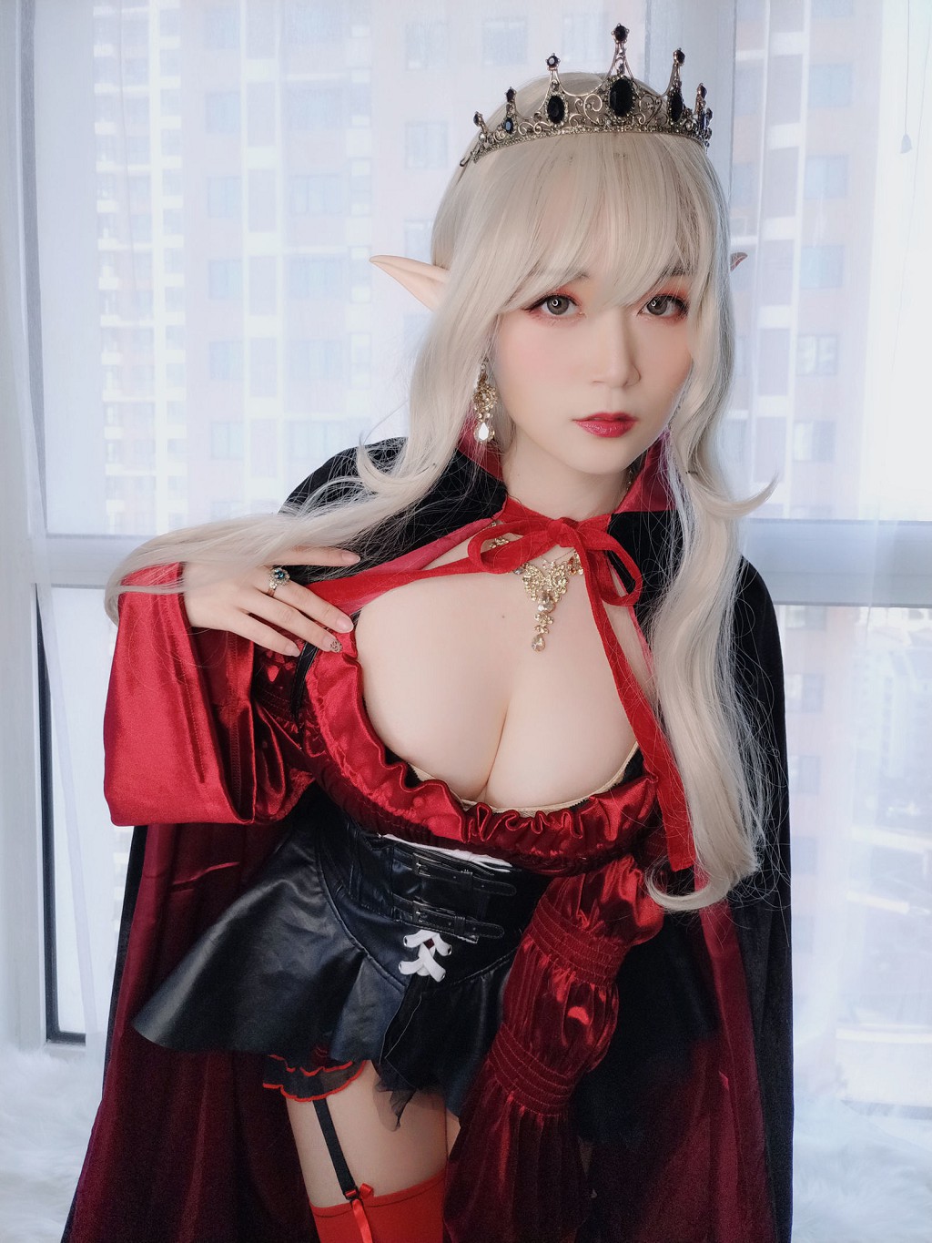 COSER白银81《皇家吸血鬼》 [Cosplay少女] 写真集[50P]