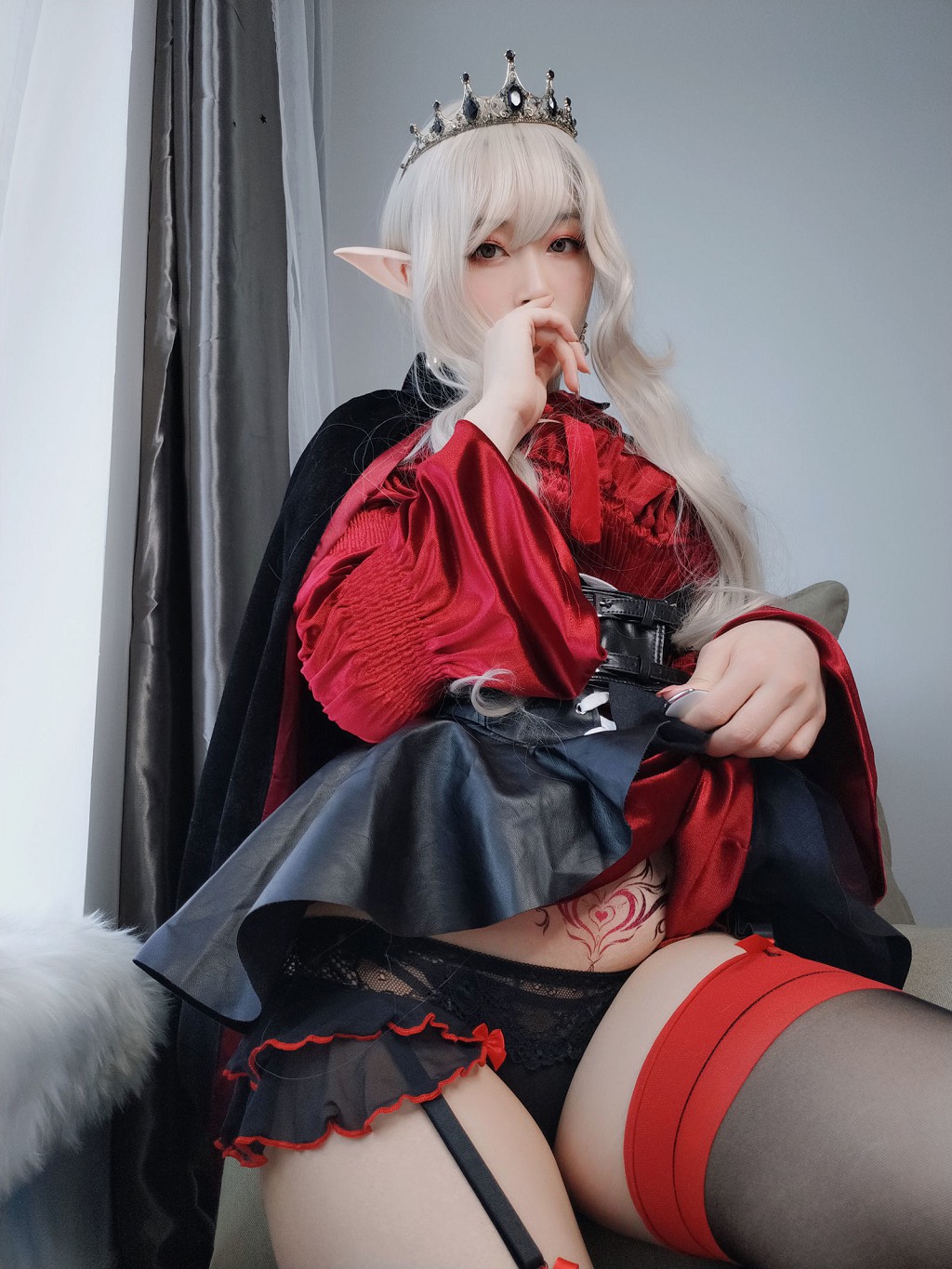 COSER白银81《皇家吸血鬼》 [Cosplay少女] 写真集[50P]
