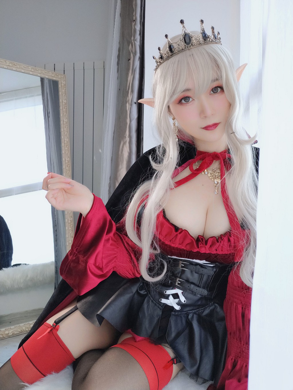 COSER白银81《皇家吸血鬼》 [Cosplay少女] 写真集[50P]