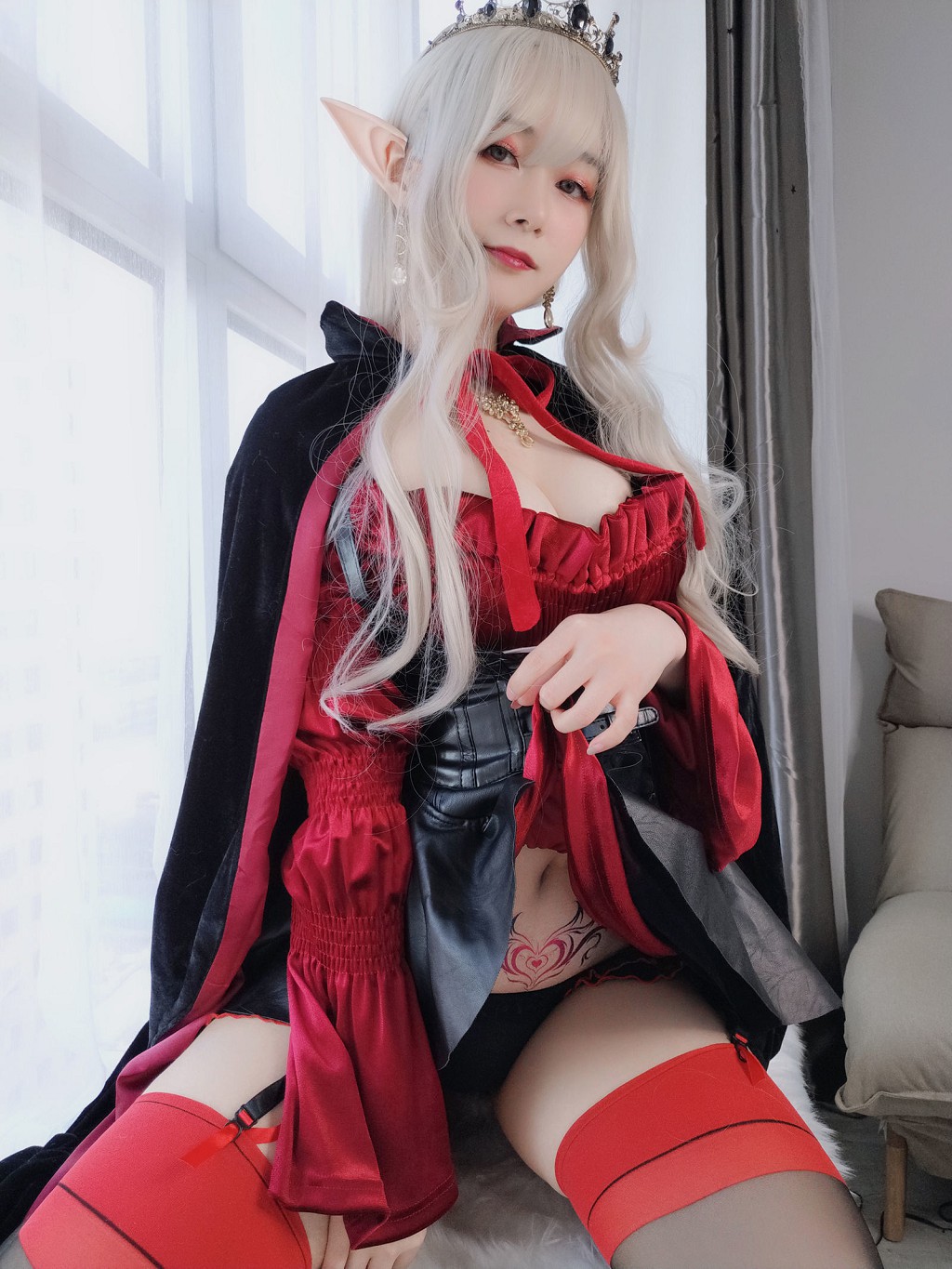 COSER白银81《皇家吸血鬼》 [Cosplay少女] 写真集[50P]