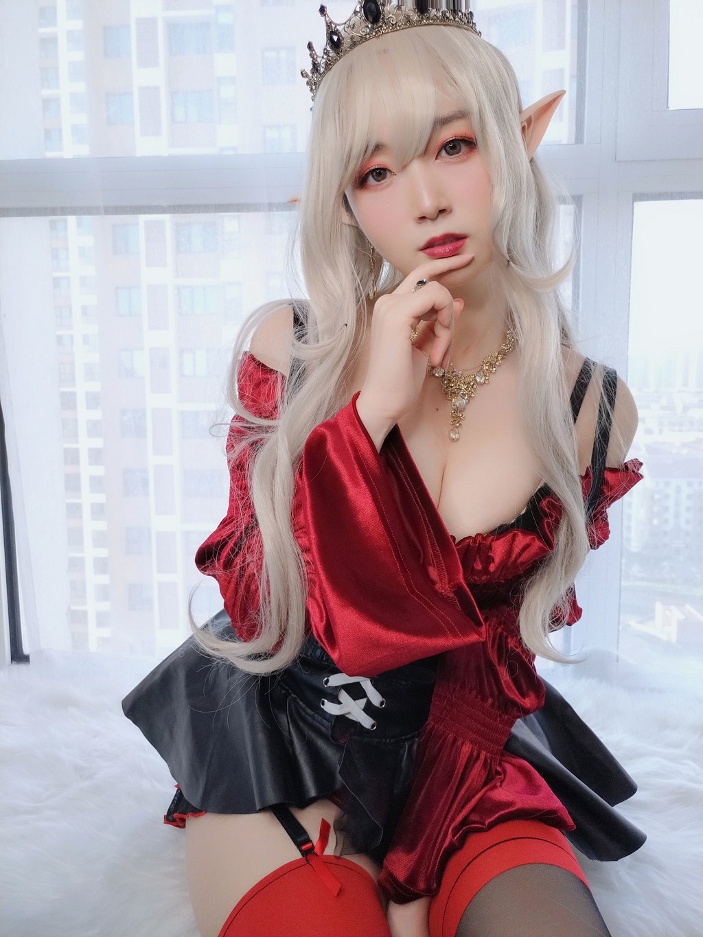 COSER白银81《皇家吸血鬼》 [Cosplay少女] 写真集[50P]