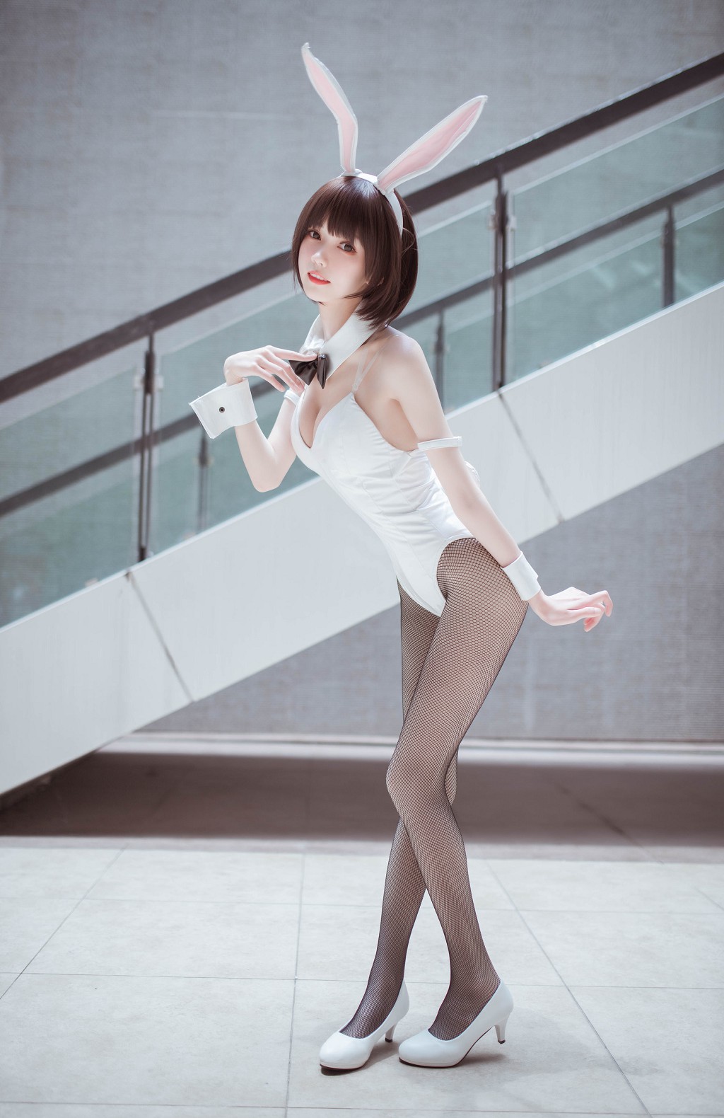 COSER你的负卿《圣人惠兔女郎》 [Cosplay福利] 写真集[23P]