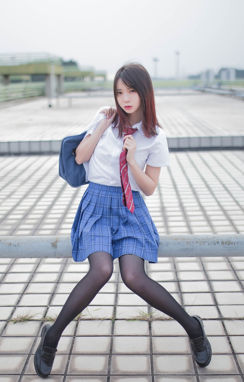 疯猫ss《叛逆青春少女》 [萝莉COS] 写真集[46P]