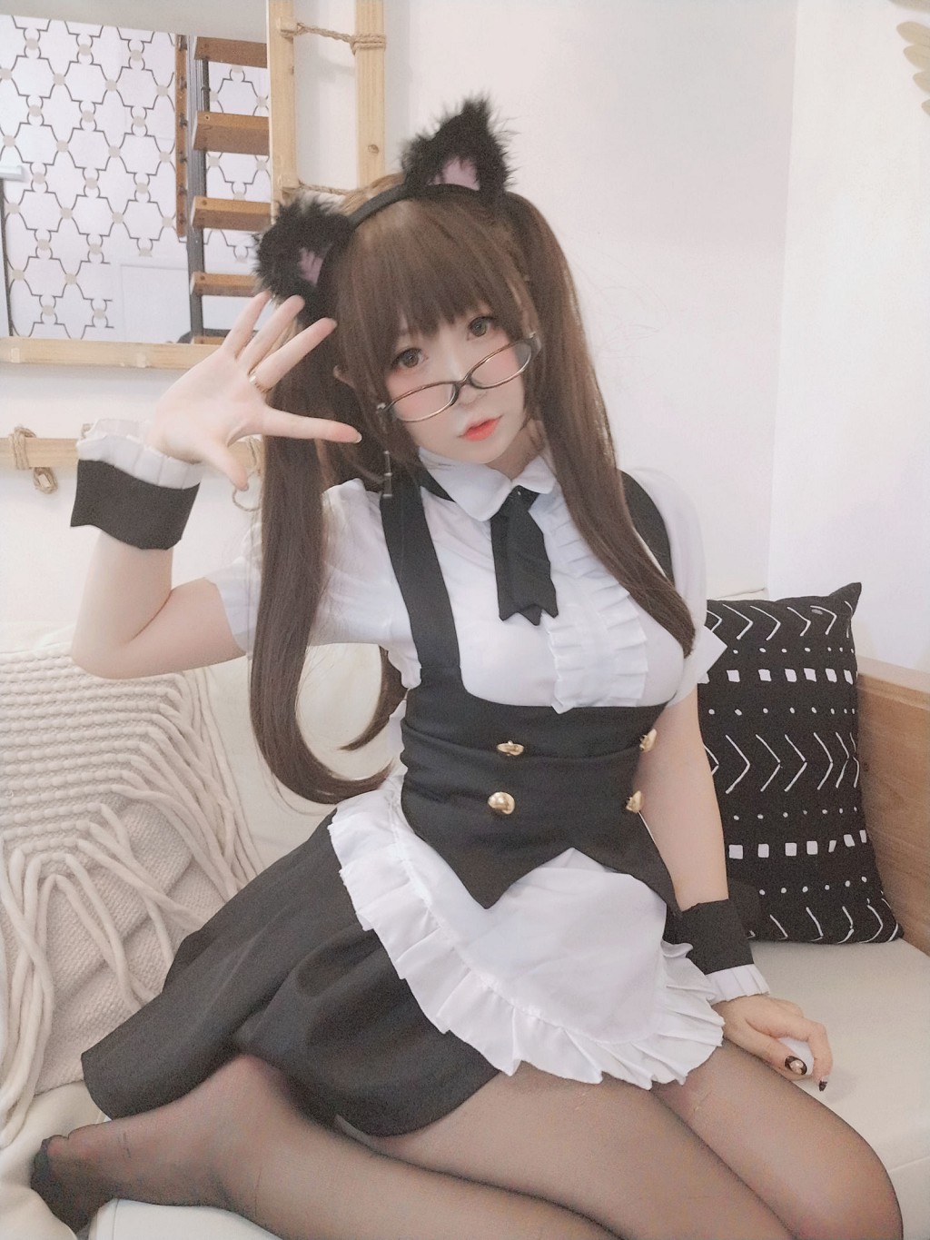 摇摇乐yoyo《黑丝女仆》 [Cosplay美女] 写真集[59P]