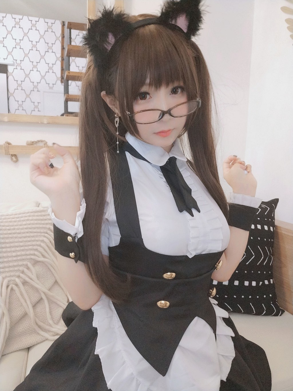 摇摇乐yoyo《黑丝女仆》 [Cosplay美女] 写真集[59P]