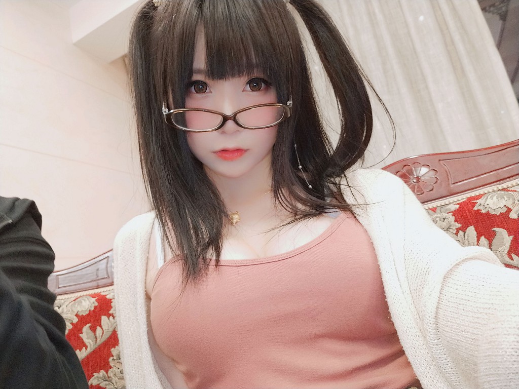 COSER Yao Yao Le YoYo: Tempting Little Schoolgirl [Cosplay Welfare] Photobook [43P
