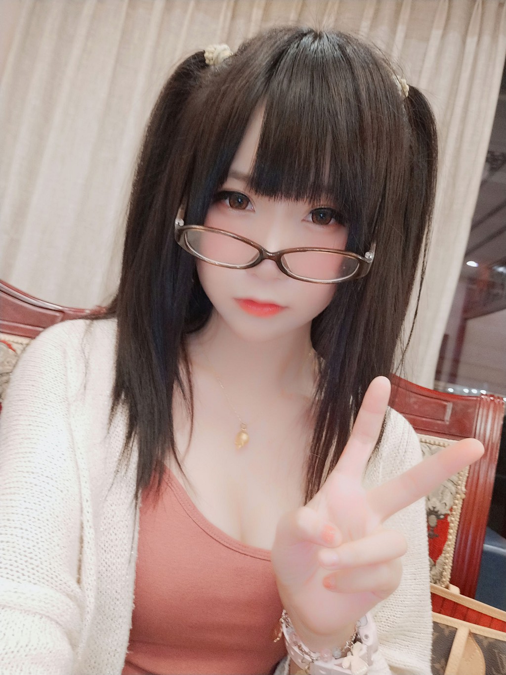 COSER Yao Yao Le YoYo: Tempting Little Schoolgirl [Cosplay Welfare] Photobook [43P
