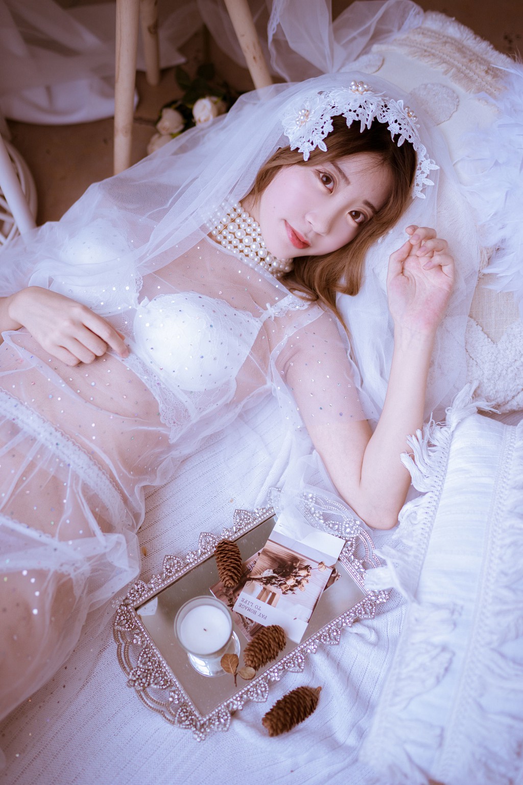 コーサー黒川《年上彼女 ウェディングドレス+セーター》 [Cosplay少女] 写真集[39P