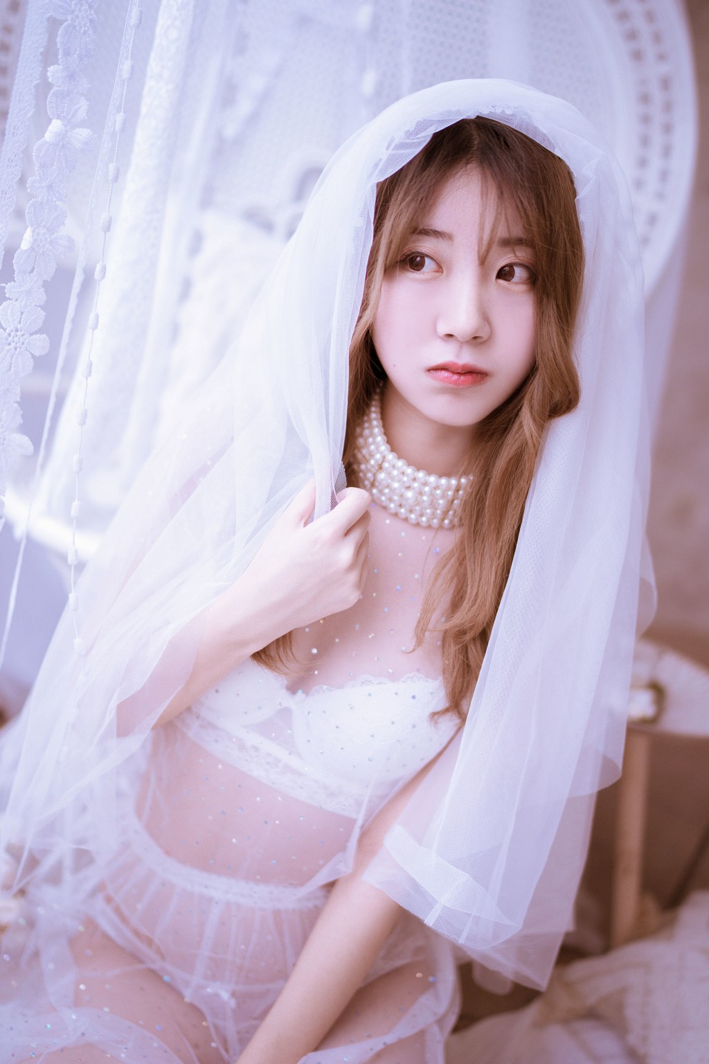 コーサー黒川《年上彼女 ウェディングドレス+セーター》 [Cosplay少女] 写真集[39P