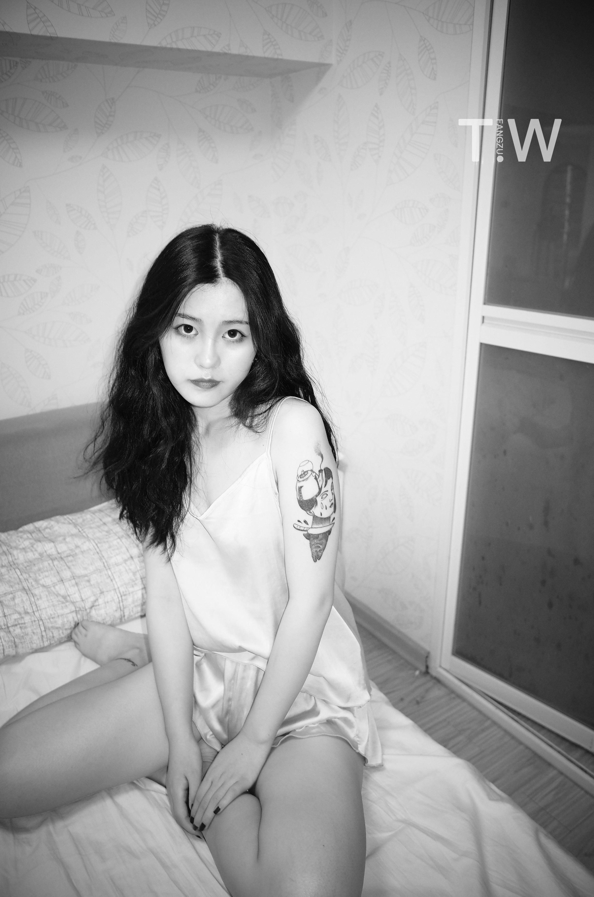 独立写真家（フェン ダオ）TIAN WEN 0018 49P
