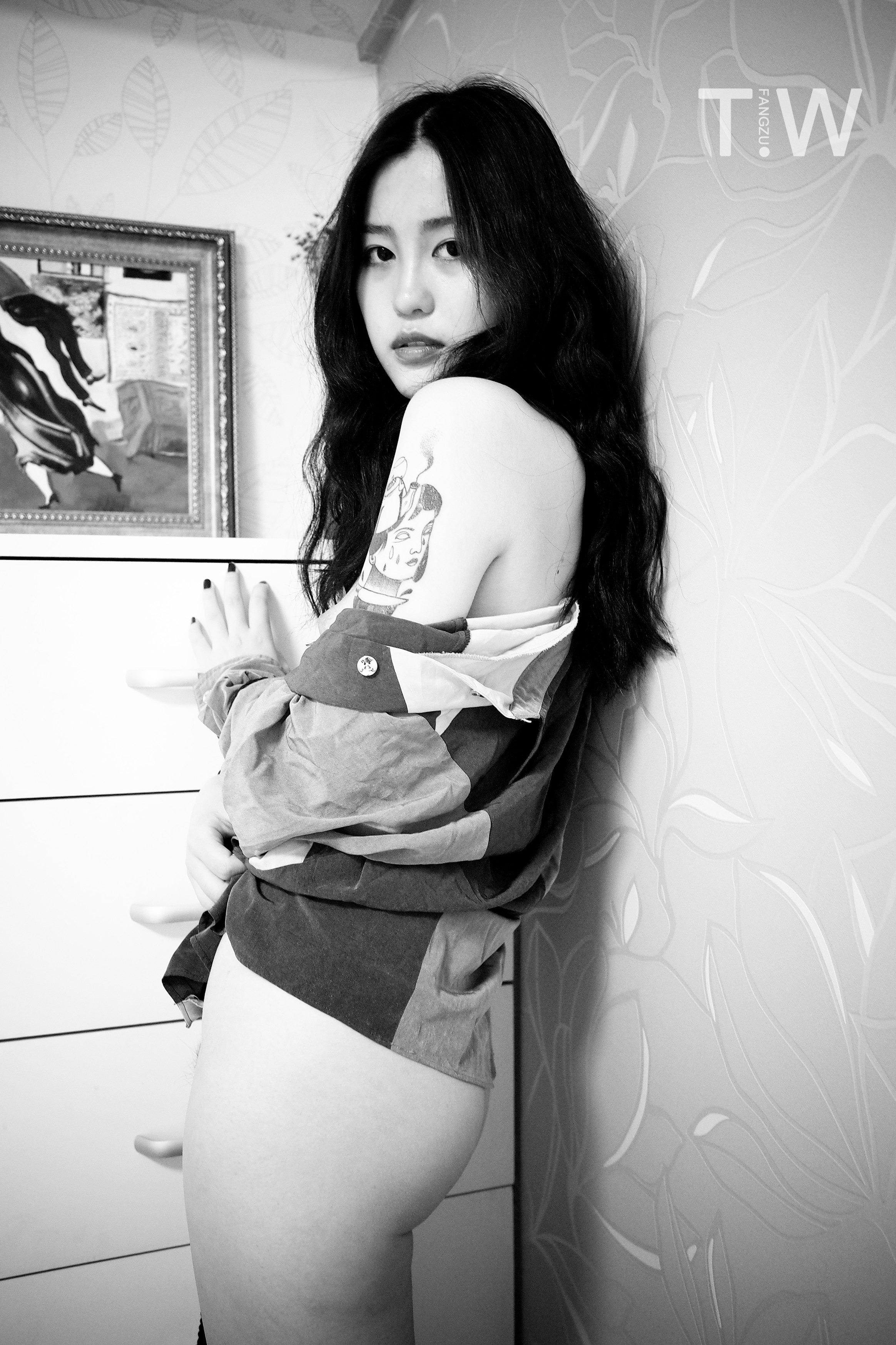 独立写真家（フェン ダオ）TIAN WEN 0018 49P