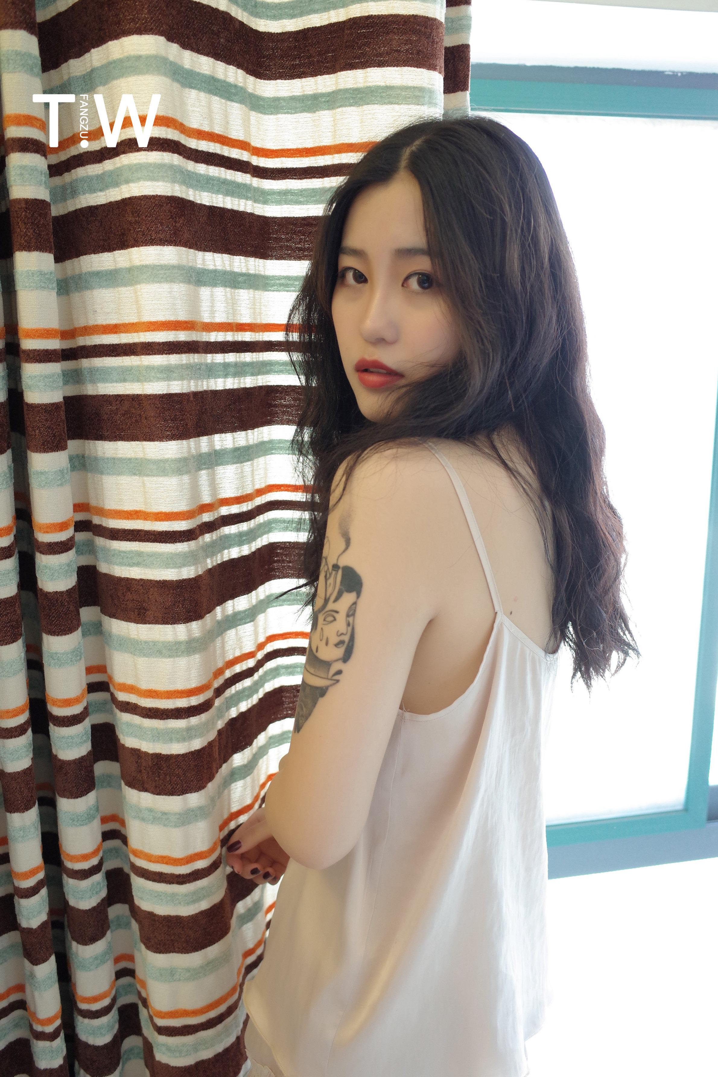 独立写真家（フェン ダオ）TIAN WEN 0018 49P