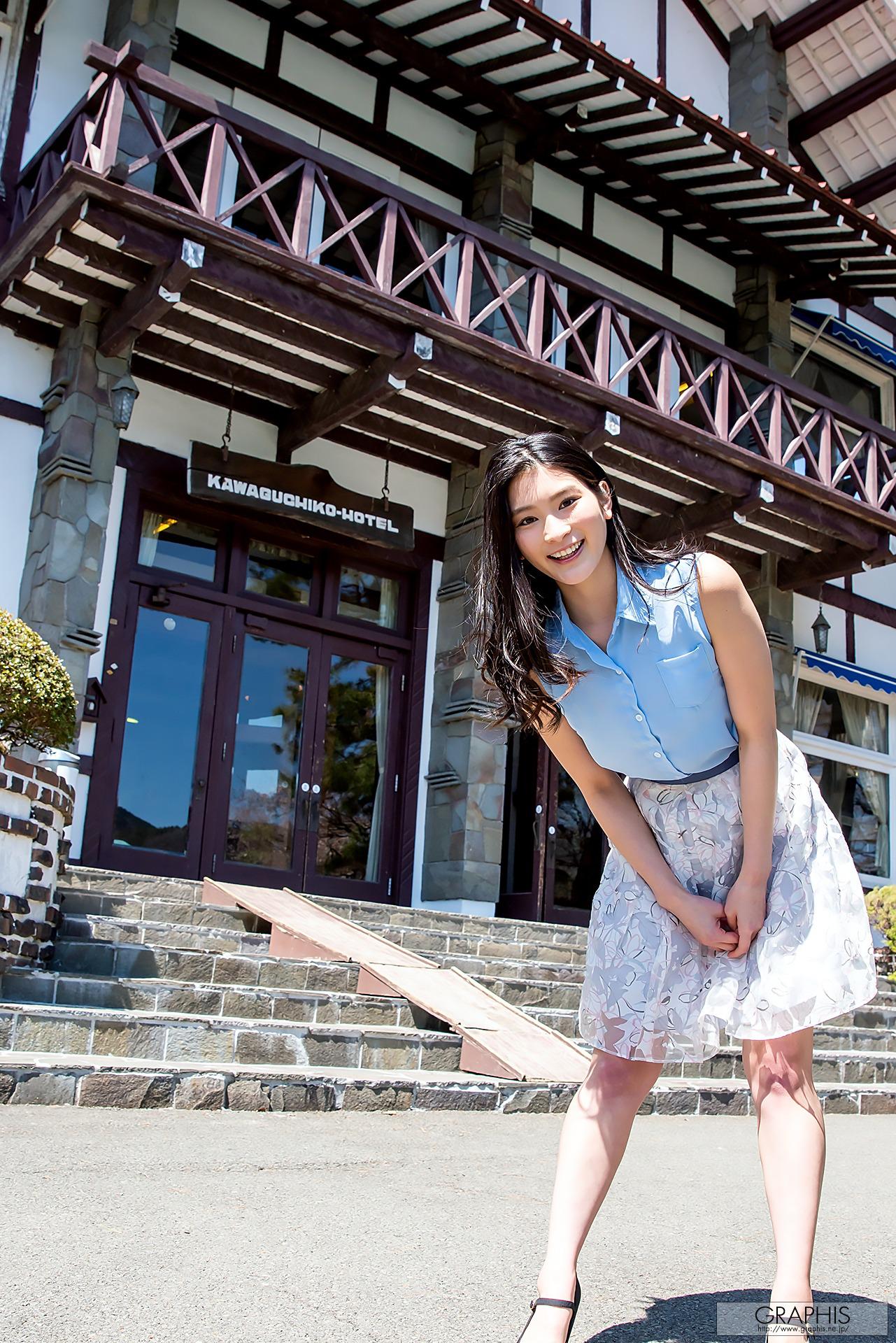 [Graphis] Special Gravure - Suzu Honjo 本庄鈴 160P