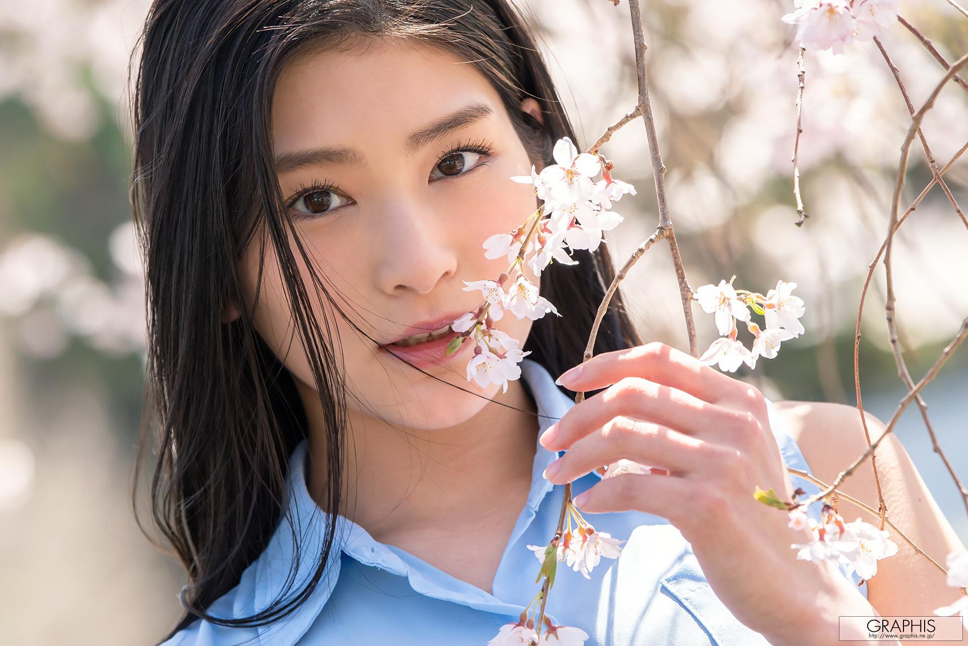 [Graphis] Special Gravure - Suzu Honjo 本庄鈴 160P